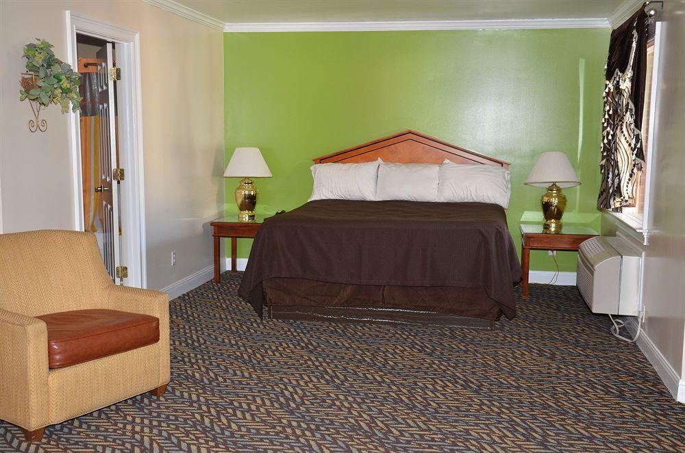 Winton Inn & Suites Barnwell Exterior foto