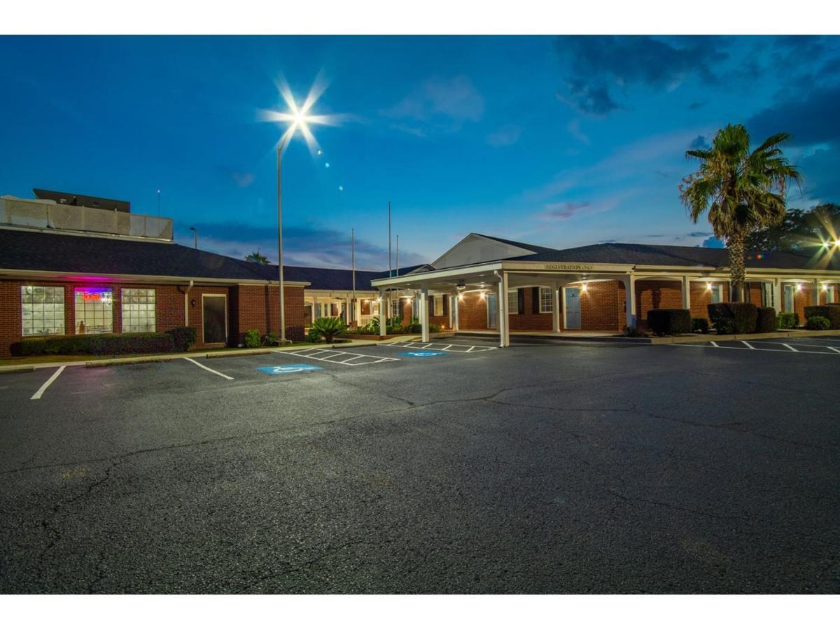 Winton Inn & Suites Barnwell Exterior foto